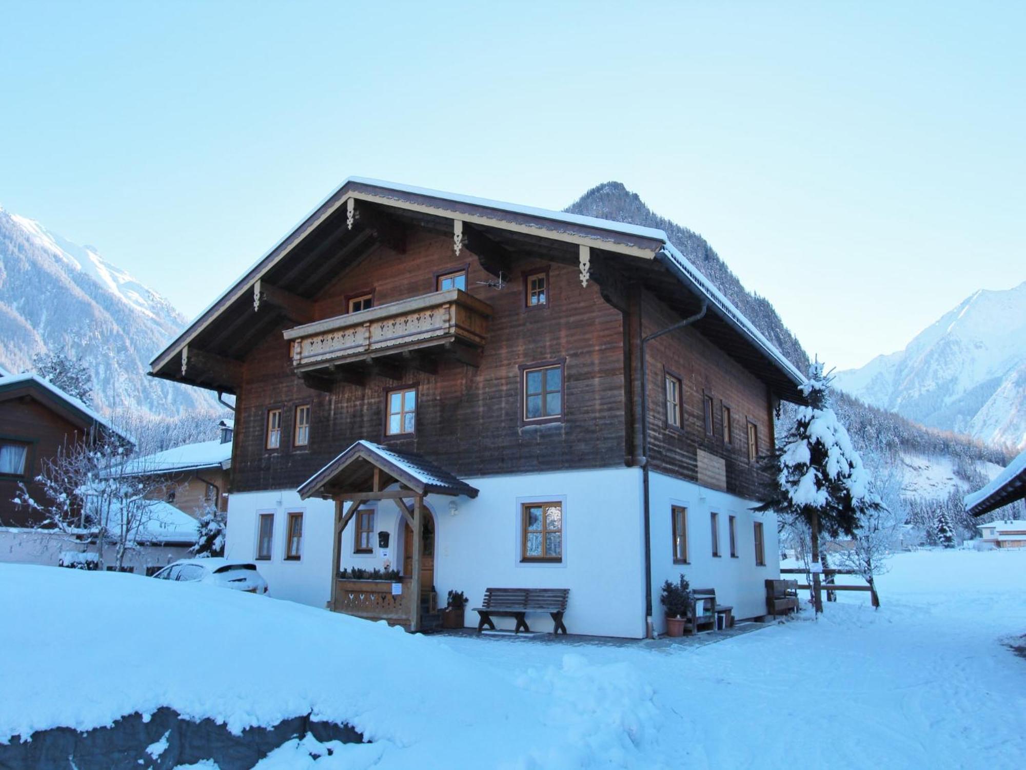 Serene Cottage In Neukirchen Am Gro Venediger Neukirchen am Großvenediger Exterior foto